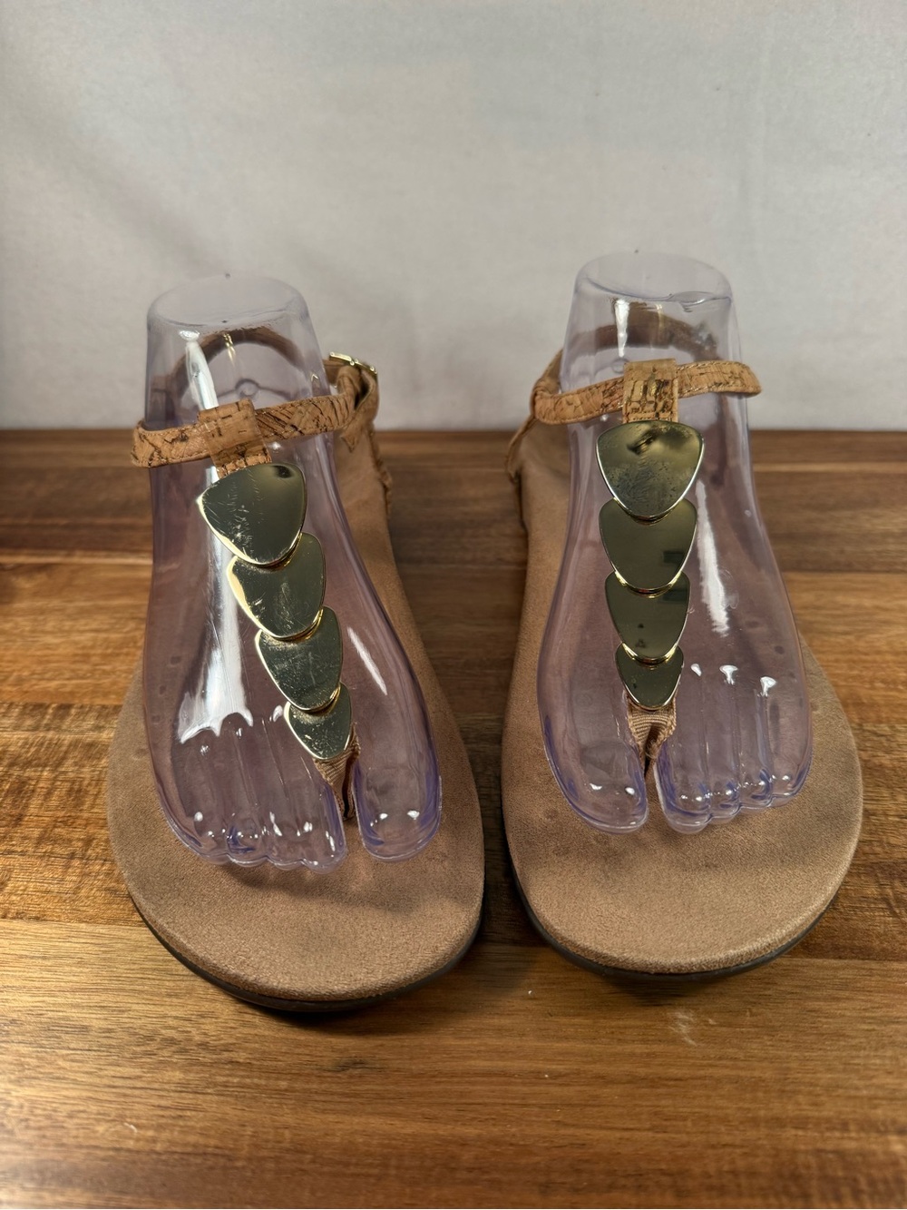 Vionic Miami Tan Gold Cork Straps Thong Sandals Size 10.5